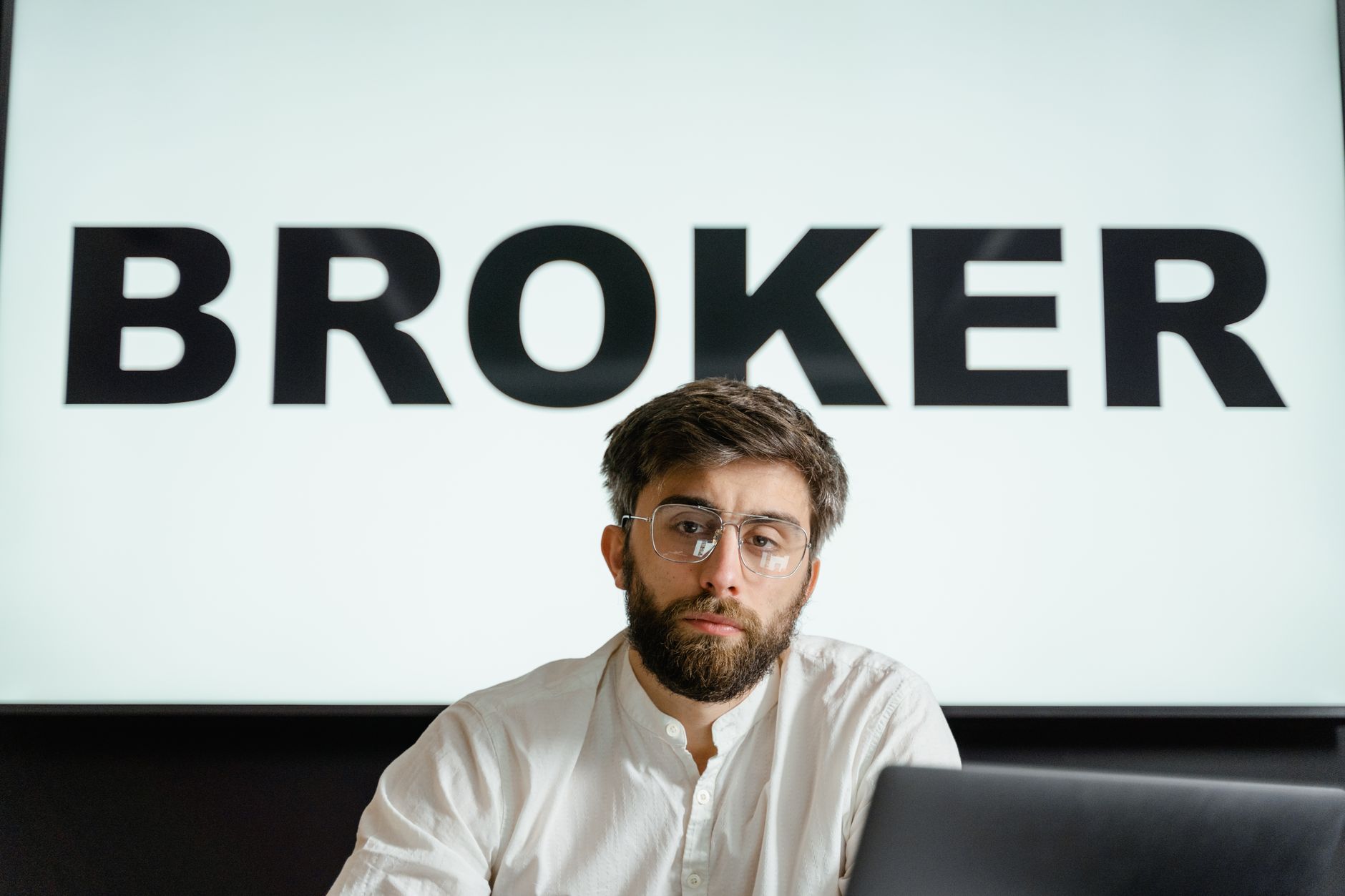 zero-fee brokers — Foto: Tima Miroshnichenko (Pexels)